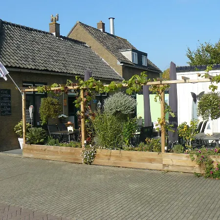 Eetcafe/pension Nooitgedacht Strijen